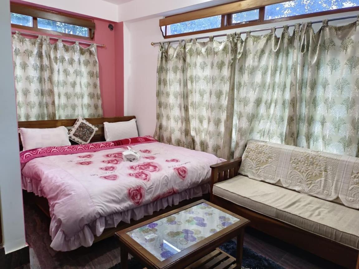Hotel White Tara Tawang Eksteriør billede